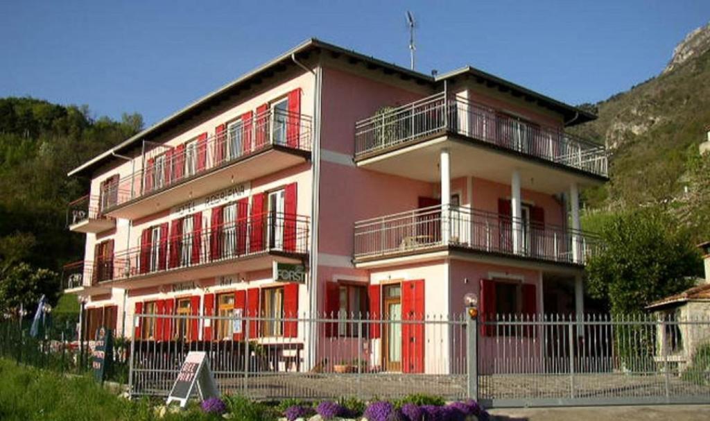 Hotel Rosalpina Рива-дель-Гарда Екстер'єр фото